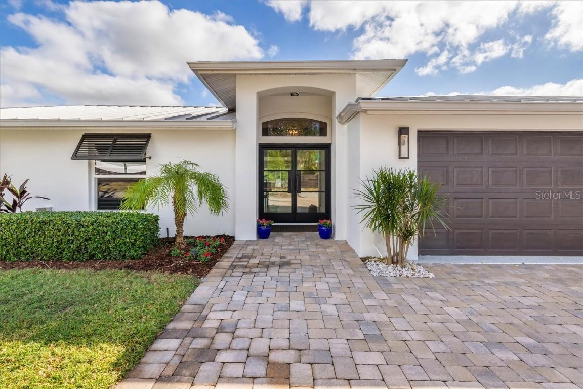 1720 Anchorage St., Sarasota, FL 34231