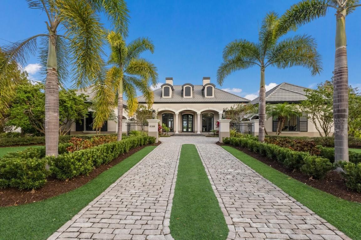 8388 Catamaran Cir., Lakewood Ranch, FL 34202
