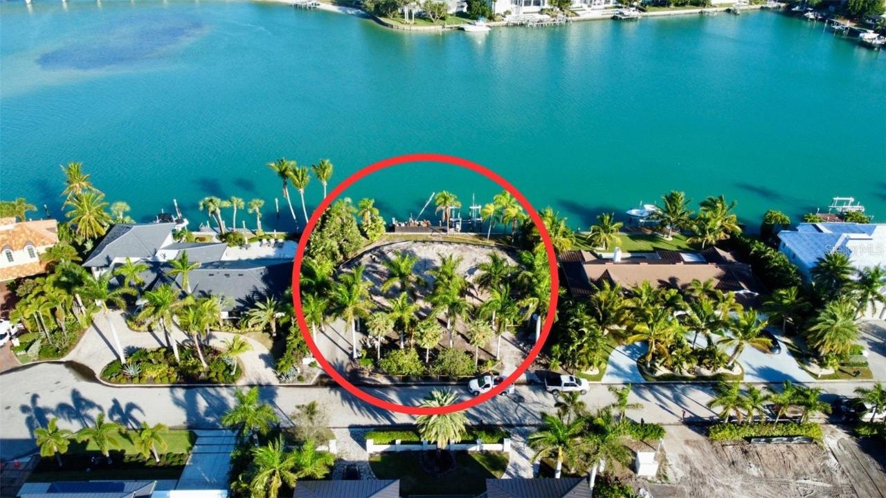 109 N Warbler Ln., Sarasota, FL 34236