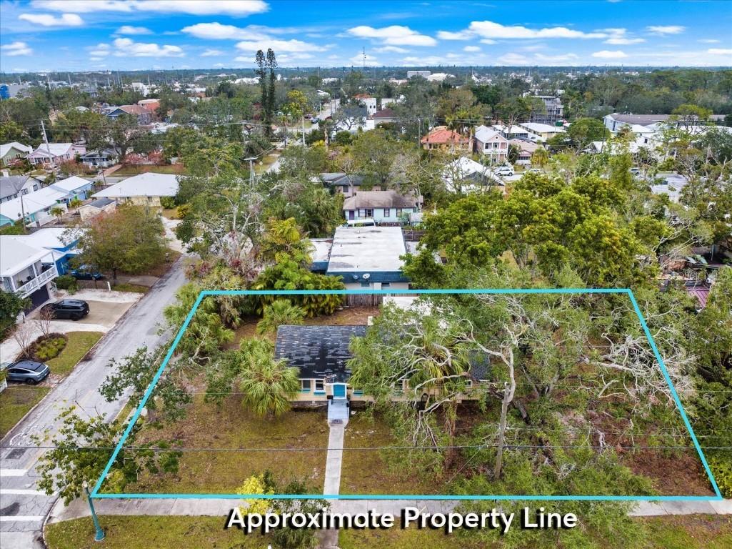 1705 6th St., Sarasota, FL 34236