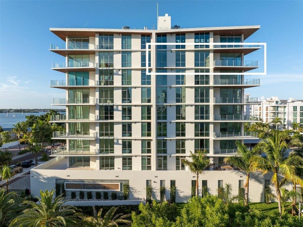 111 Golden Gate Point #701PH, Sarasota, FL 34236