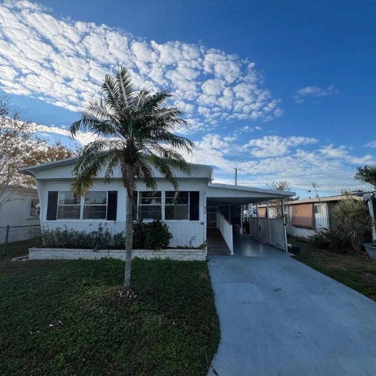510 50th Avenue Dr., Bradenton, FL 34207