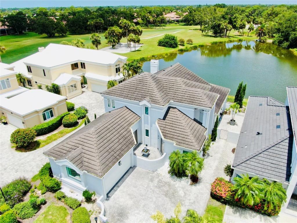 7716 Club Ln., Sarasota, FL 34238