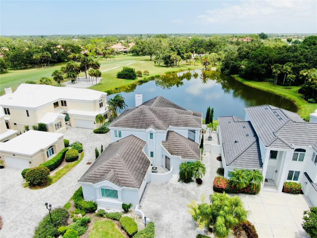 7716 Club Ln., Sarasota, FL 34238