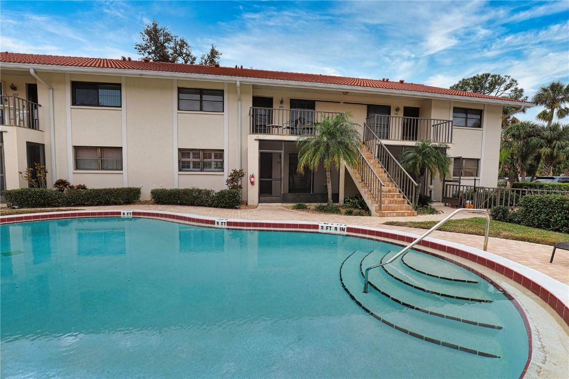 500 Granada Ave. #102, Venice, FL 34285