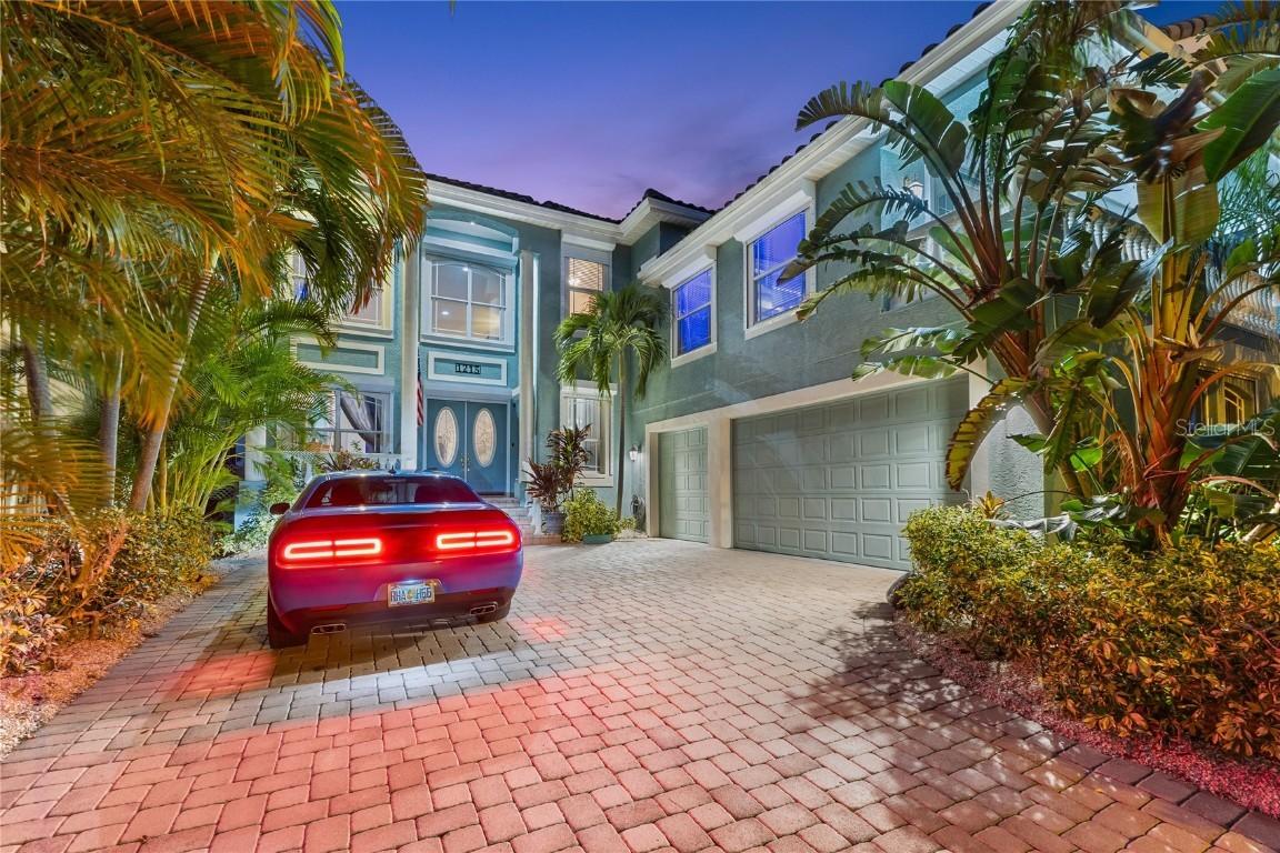 1215 Acappella Ln., Apollo Beach, FL 33572