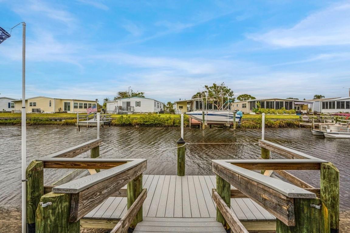 716 Blackburn Blvd., North Port, FL 34287