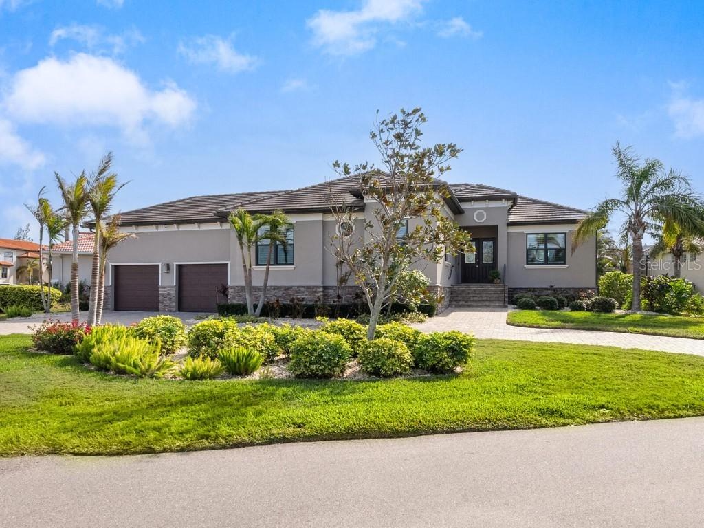 12334 Baypointe Ter., Cortez, FL 34215