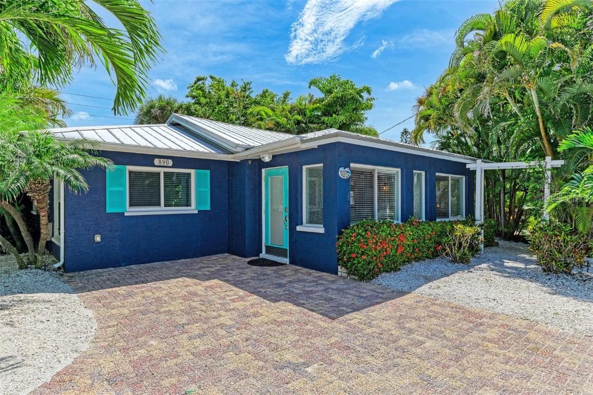 890 N Shore Dr., Anna Maria, FL 34216