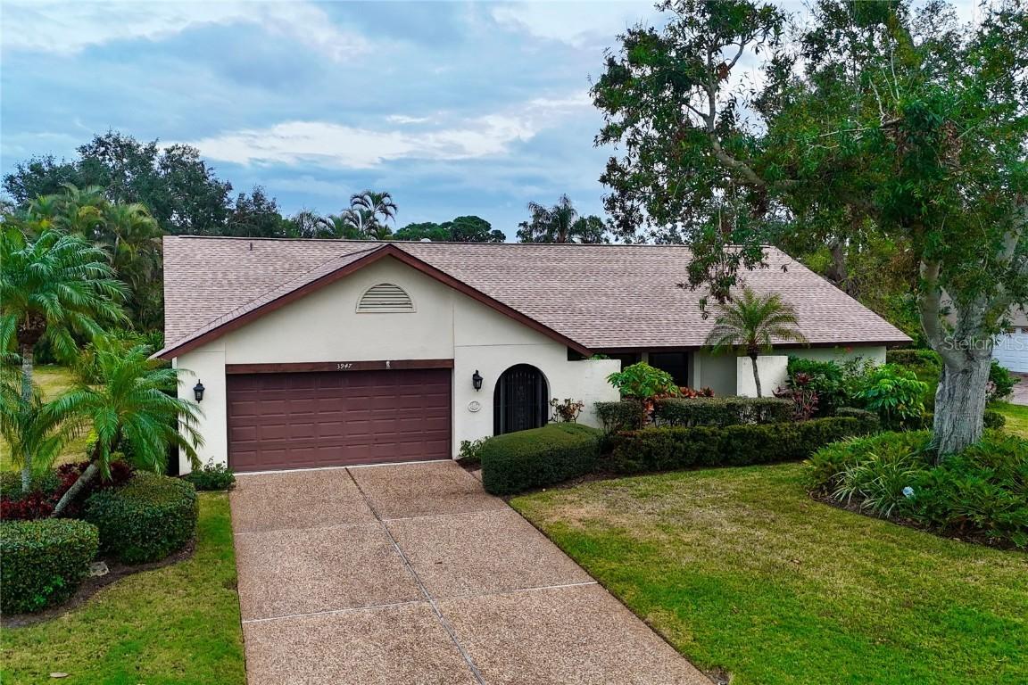 3947 Country View Dr., Sarasota, FL 34233