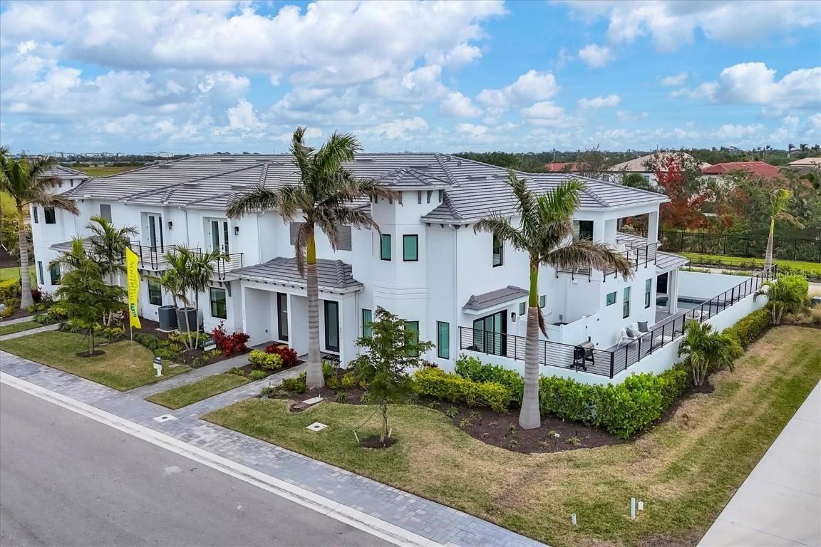 6015 White Mangrove Ln., Bradenton, FL 34210