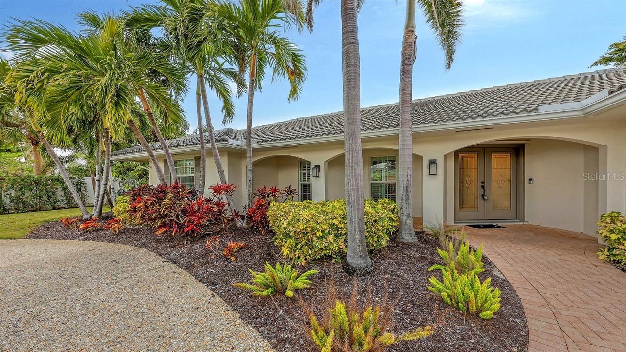 605 Wild Turkey Ln., Sarasota, FL 34236