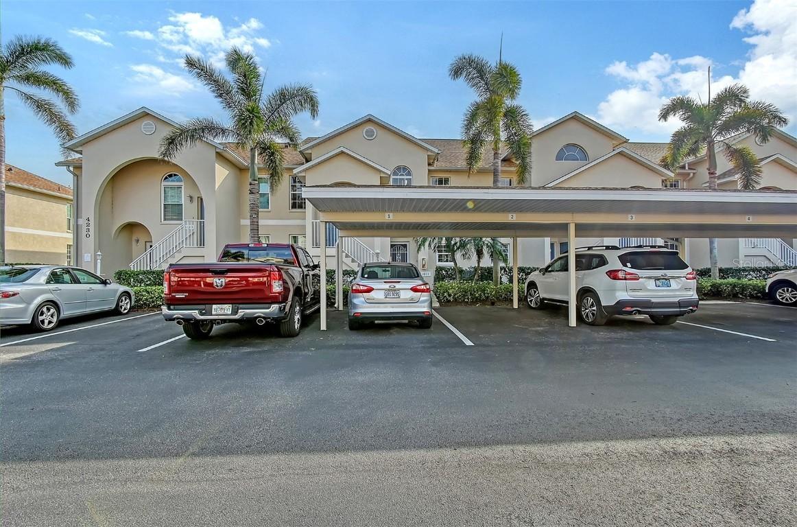 4230 Castlebridge Ln. #1821, Sarasota, FL 34238