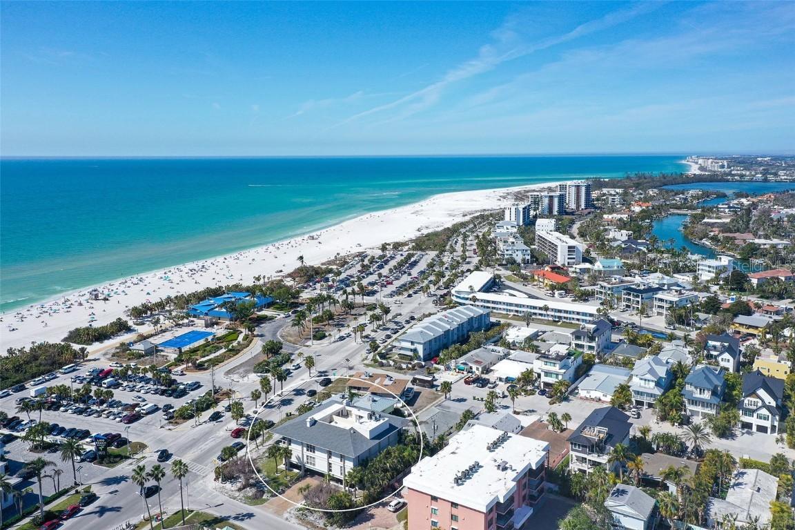 109 Garfield Dr. #201, Sarasota, FL 34236