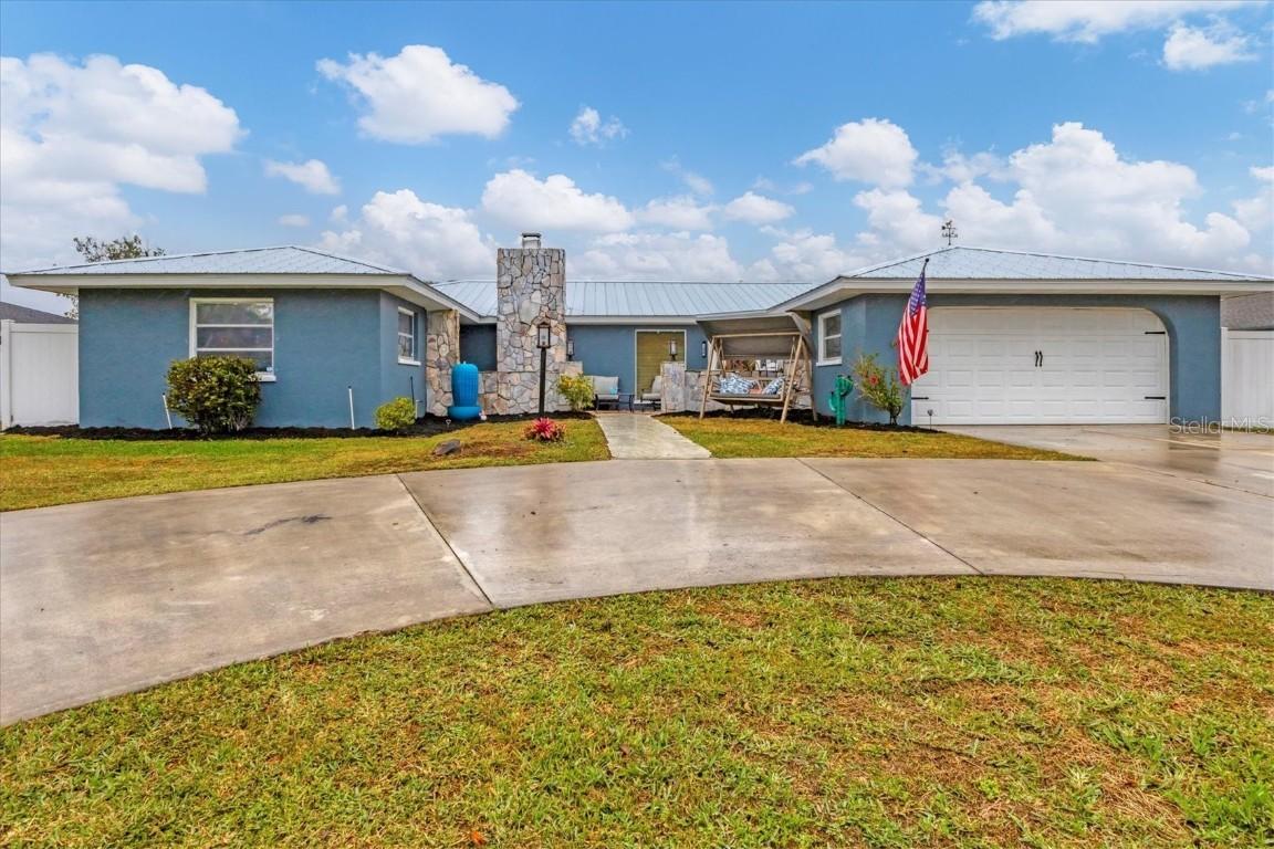 1826 E Leewynn Dr., Sarasota, FL 34240