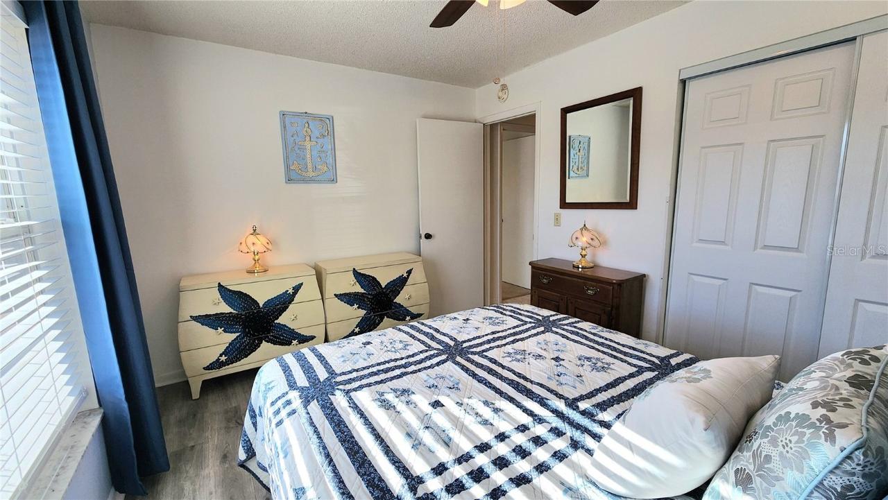 5940 7th Ave., Bradenton, FL 34209