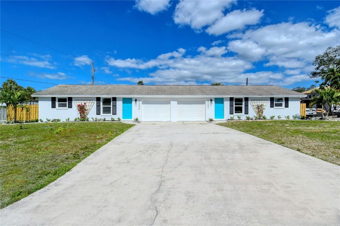2237&2233 Michele Dr., Sarasota, FL 34231