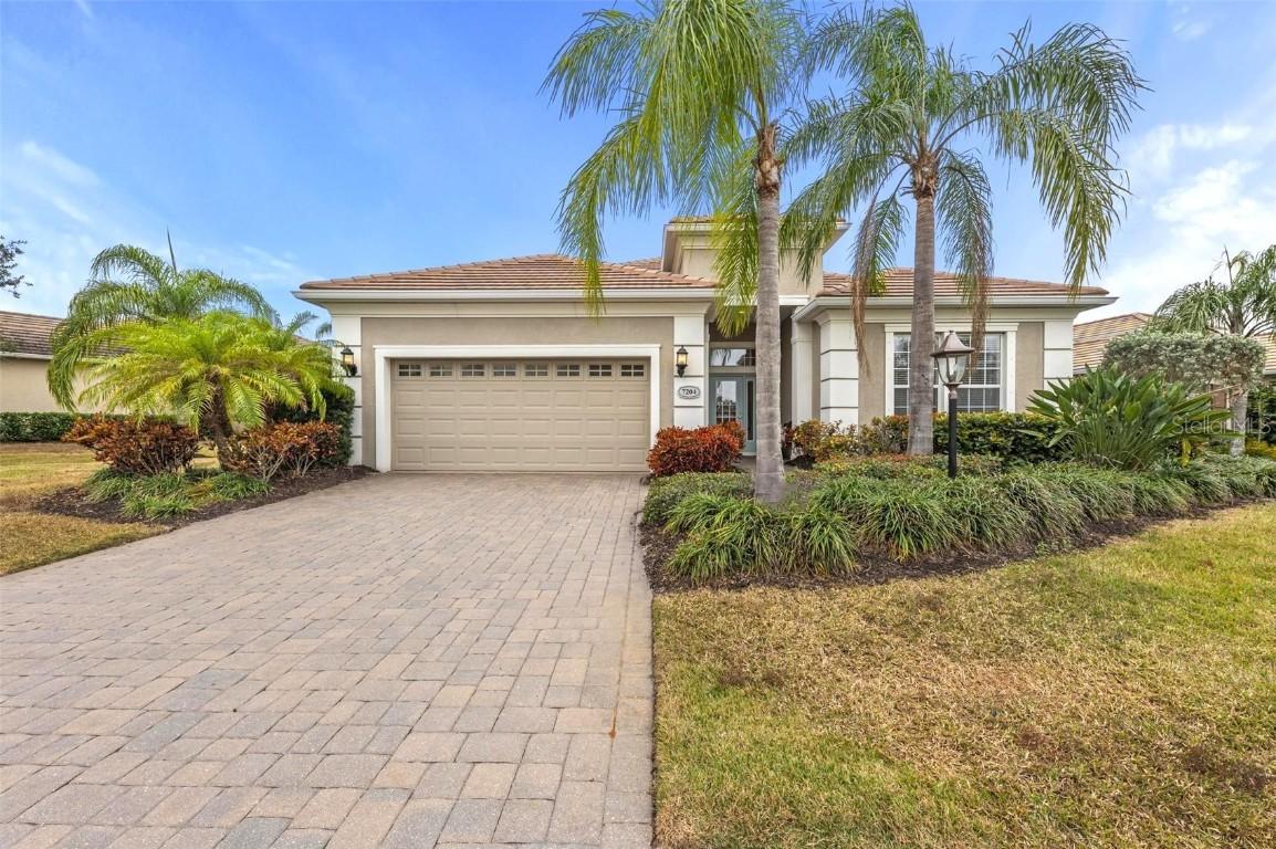7204 Annanhill Ln., Lakewood Ranch, FL 34202