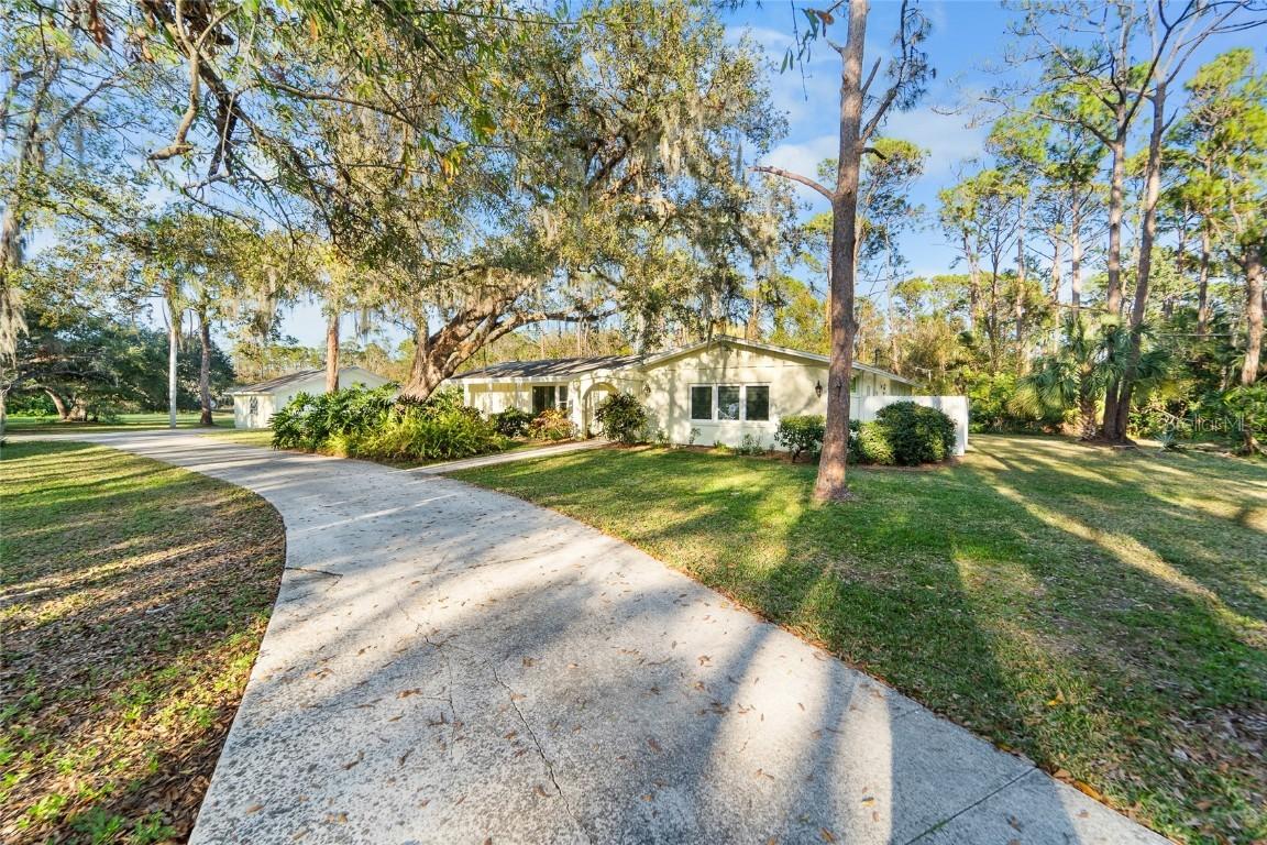 3501 Sunbeam Dr., Sarasota, FL 34240