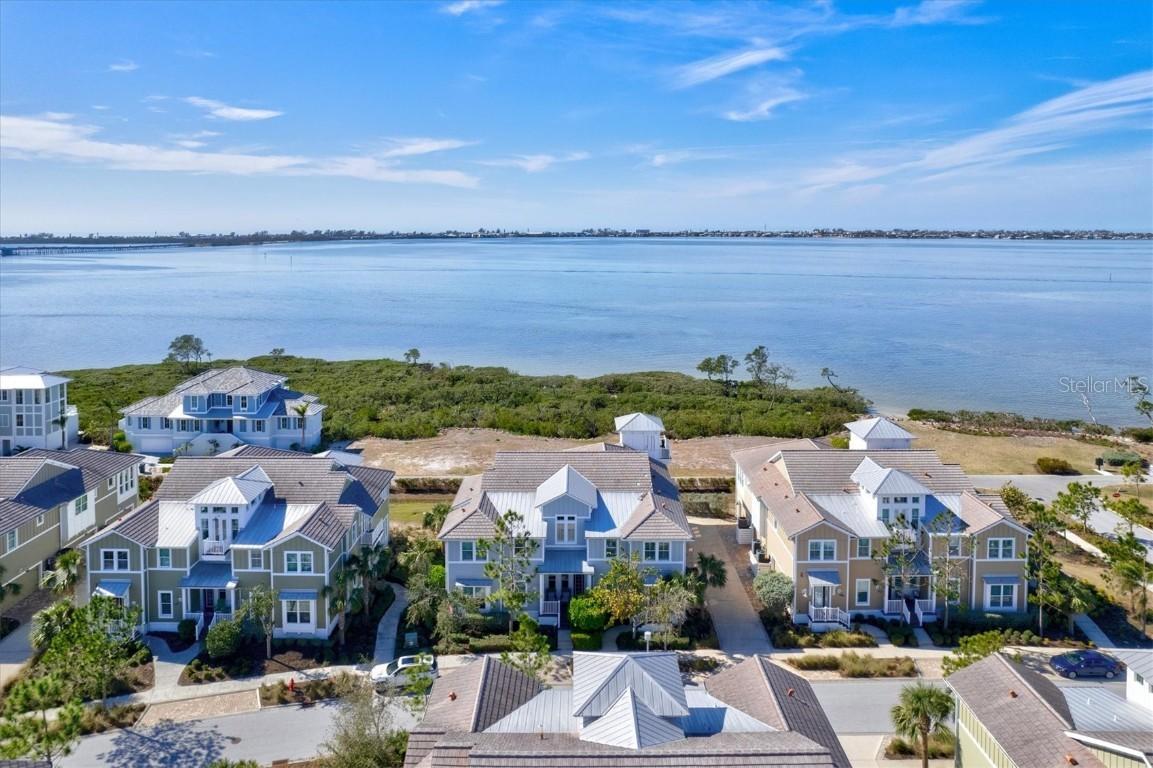 322 Compass Point Dr. #201, Bradenton, FL 34209