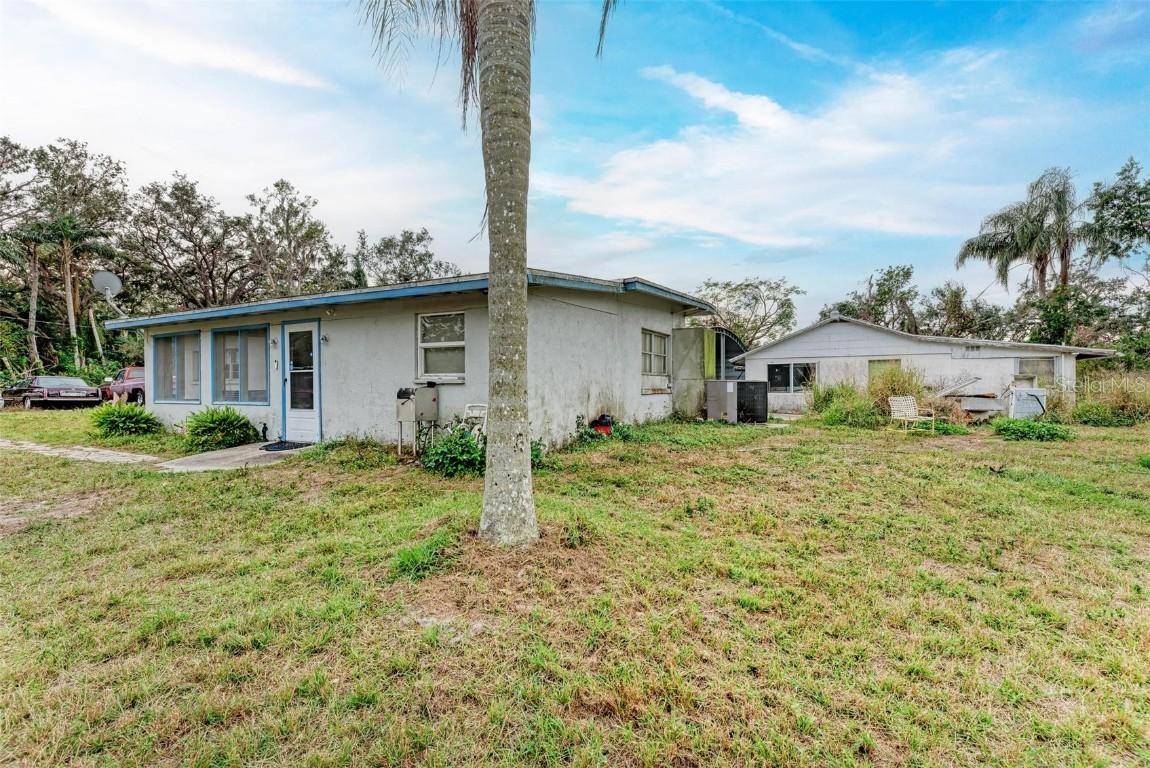 6307 30th Ave., Palmetto, FL 34221
