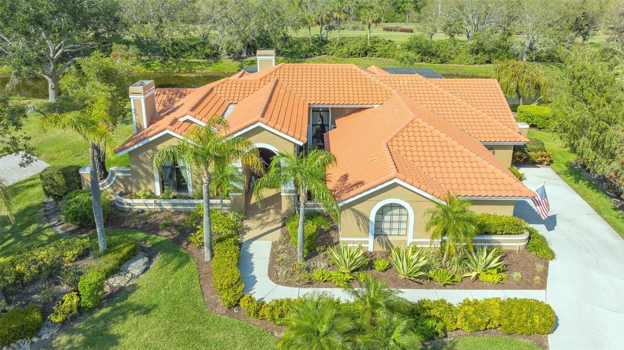 4221 Escondito Cir., Sarasota, FL 34238