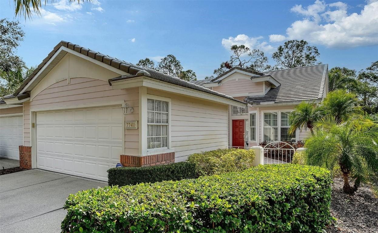 7741 Whitebridge Glen, University Park, FL 34201