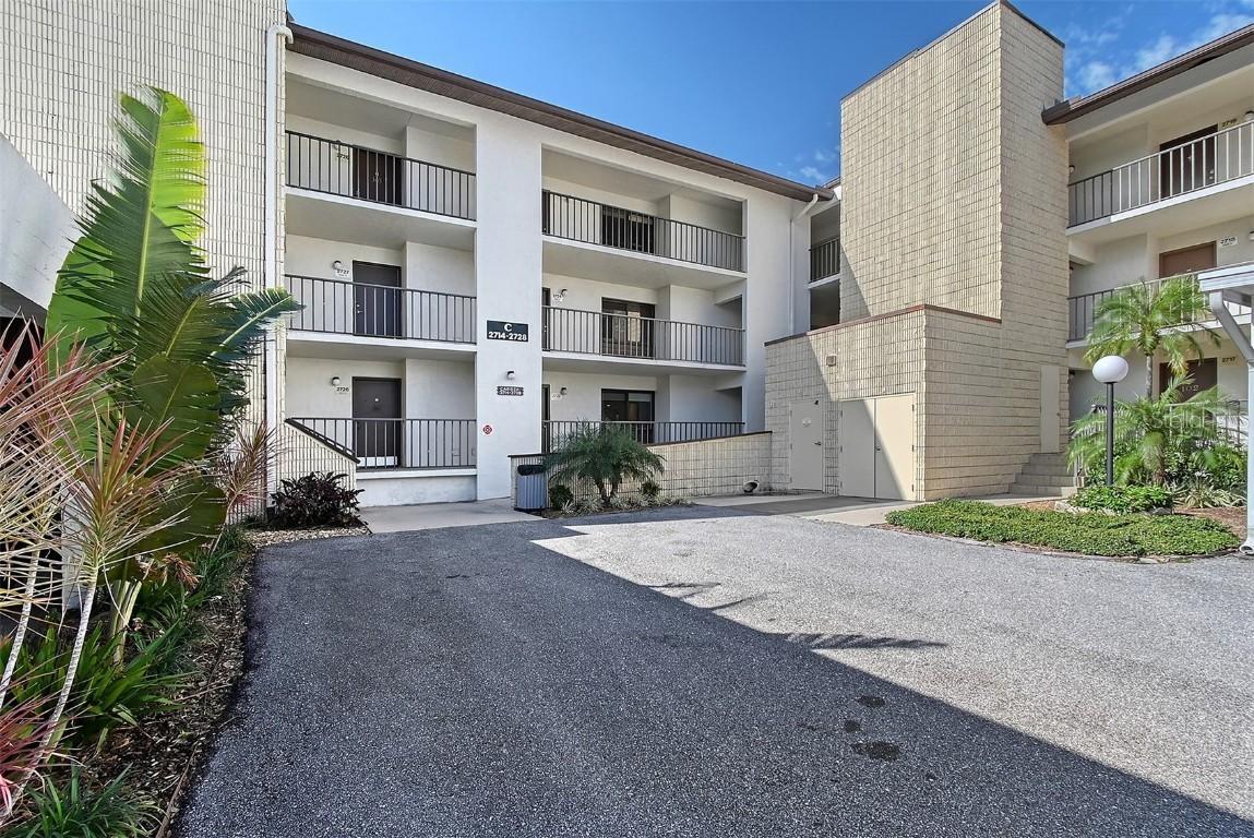 2723 Orchid Oaks Dr. #104C, Sarasota, FL 34239