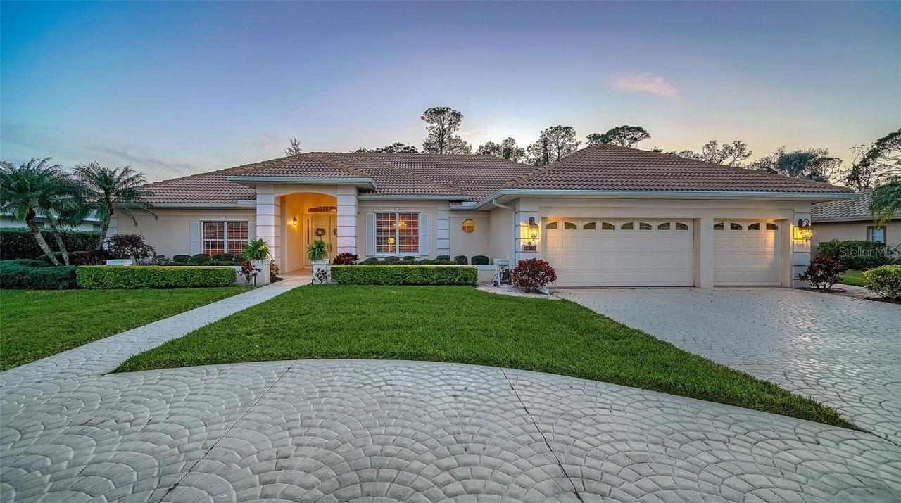 7412 Links Ct., Sarasota, FL 34243