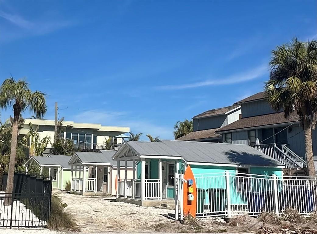 303 Beach Rd., Sarasota, FL 34242