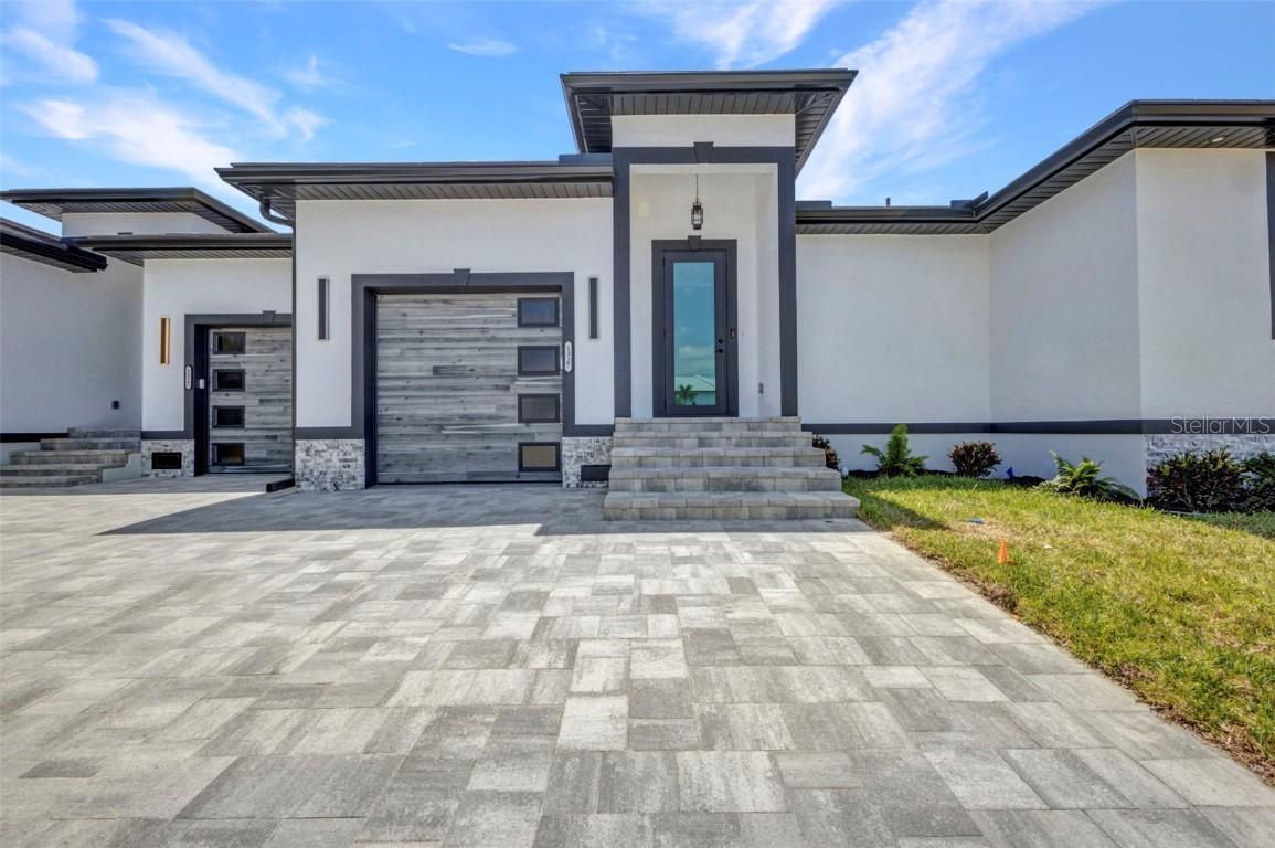 1327 Wesley Dr., Punta Gorda, FL 33950