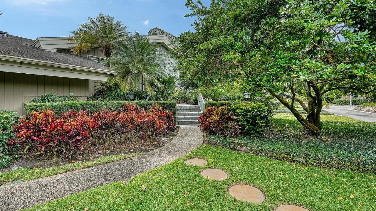 1423 Kimlira Ln., Sarasota, FL 34231