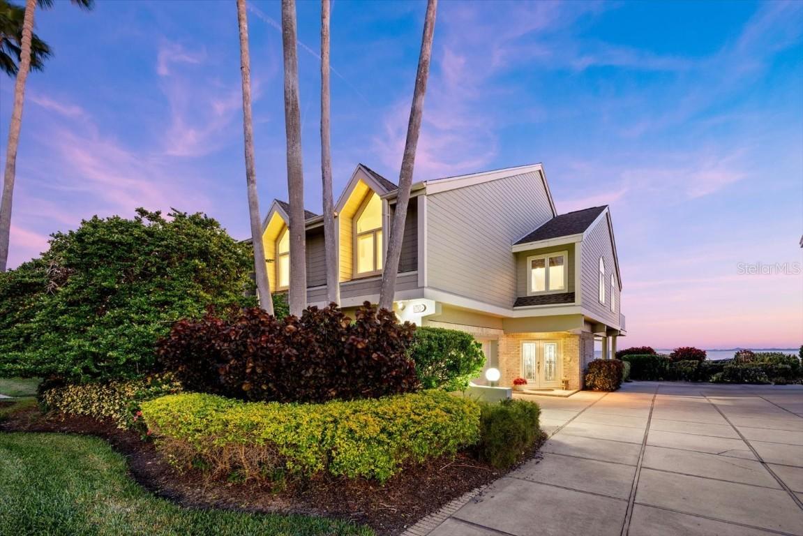 30 Tidy Island Blvd., Bradenton, FL 34210
