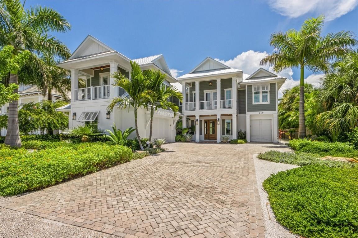 217 Willow Ave., Anna Maria, FL 34216