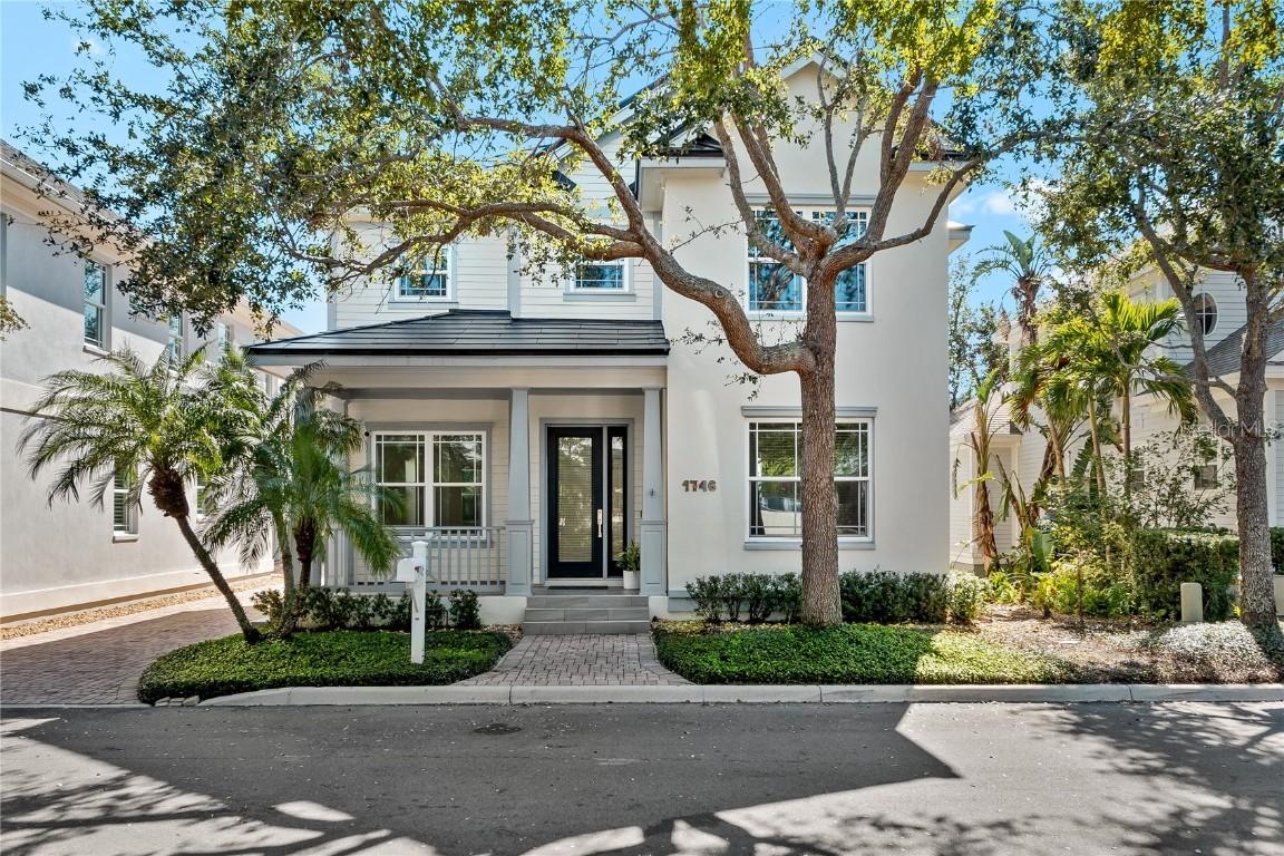 1746 Stapleton St., Sarasota, FL 34239