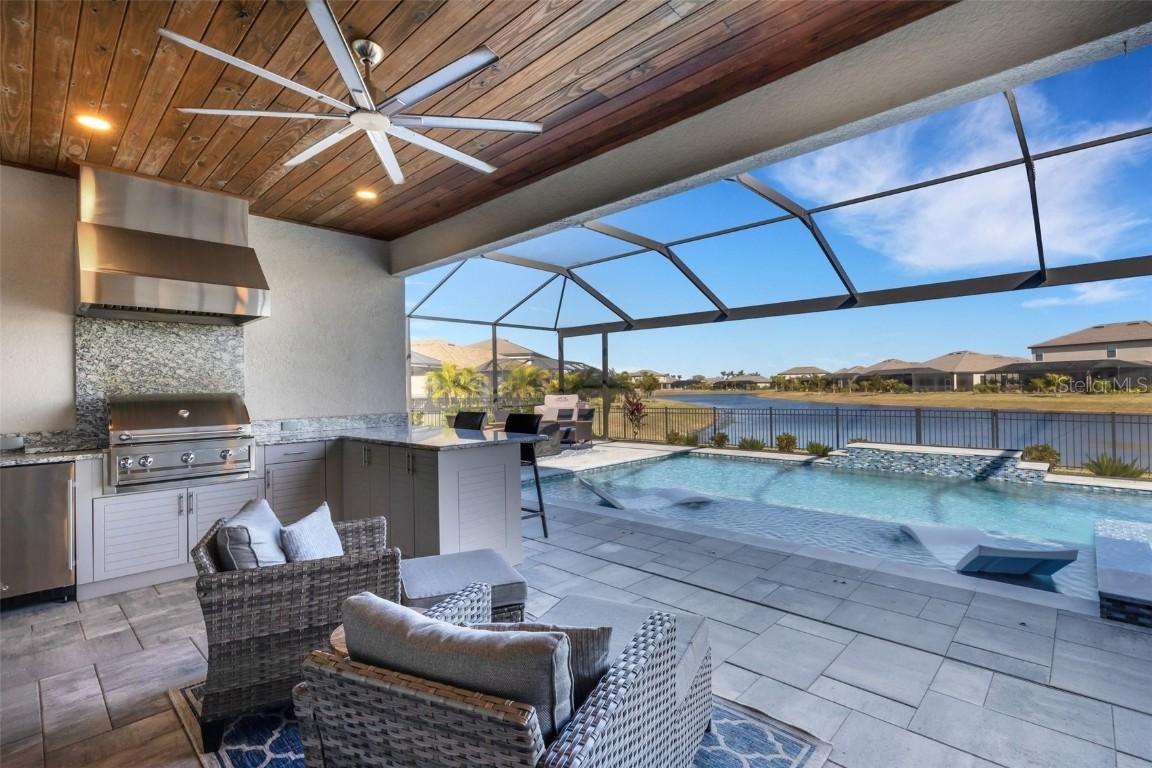 5035 Seafoam Tr., Bradenton, FL 34211