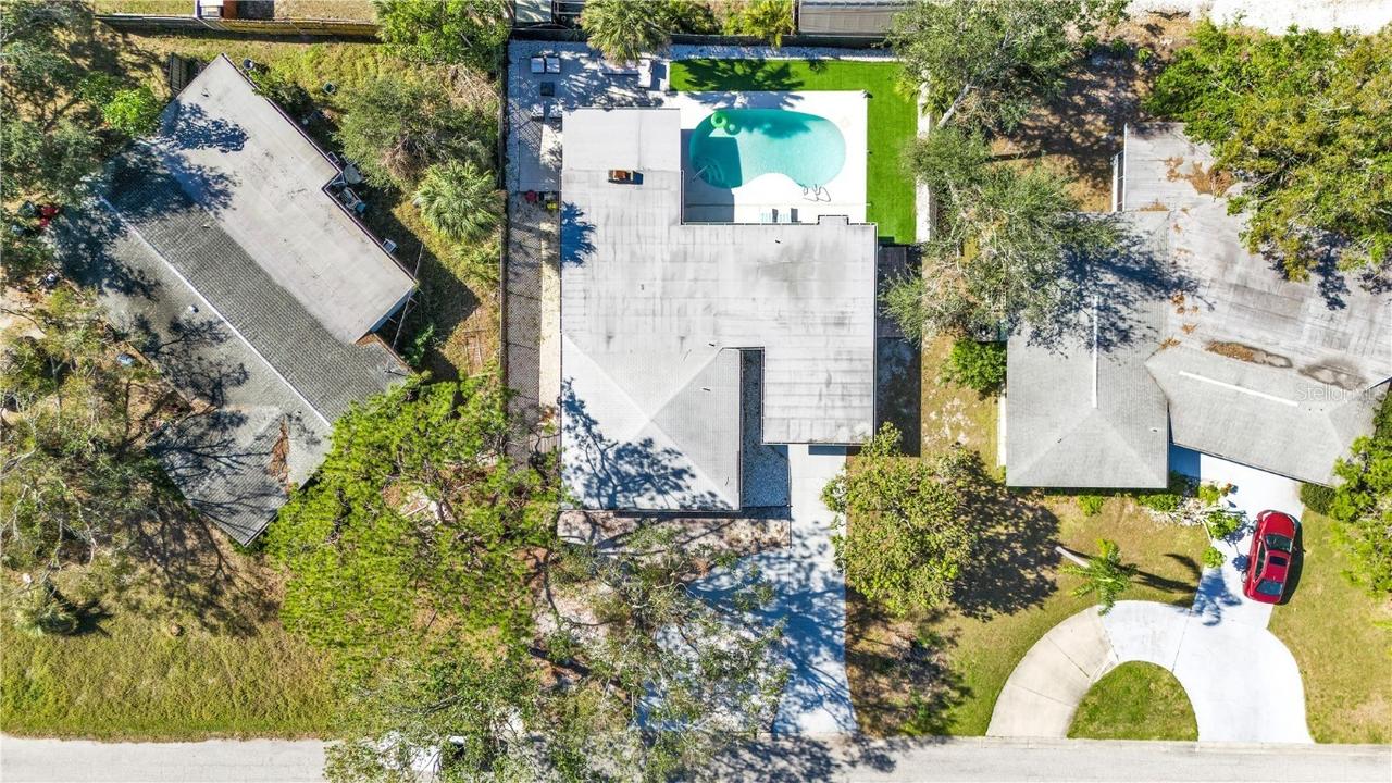 2743 Fountain Pl., Sarasota, FL 34235