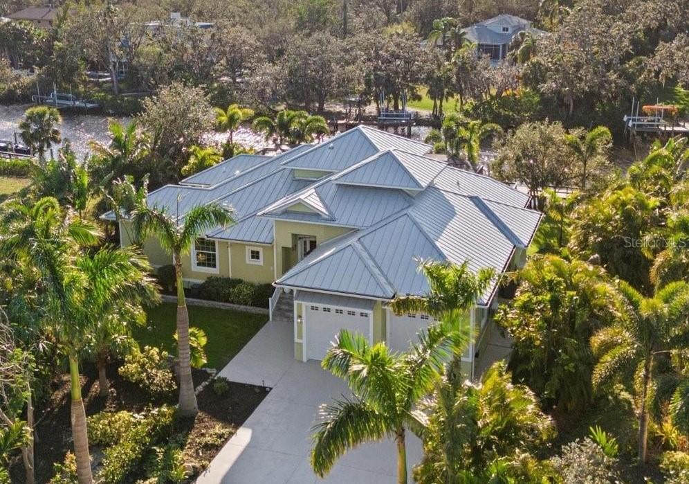 2500 Jamaica St., Sarasota, FL 34231