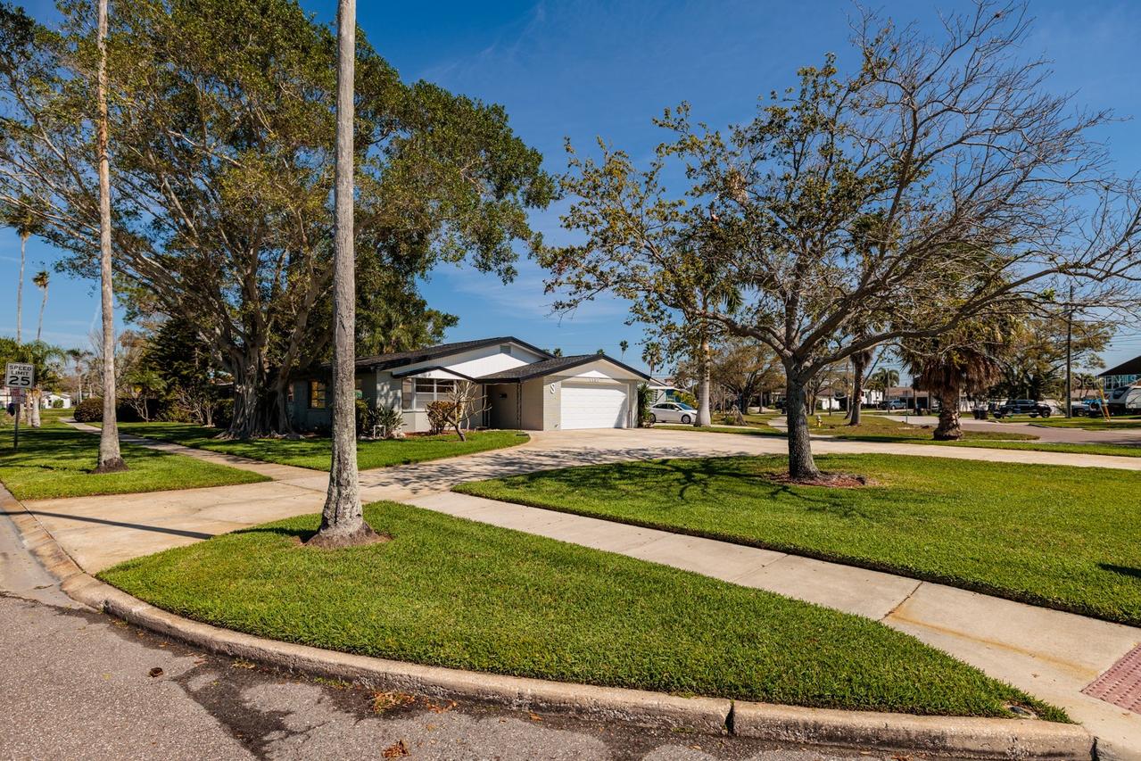 5500 Bayou Grande Blvd., St Petersburg, FL 33703