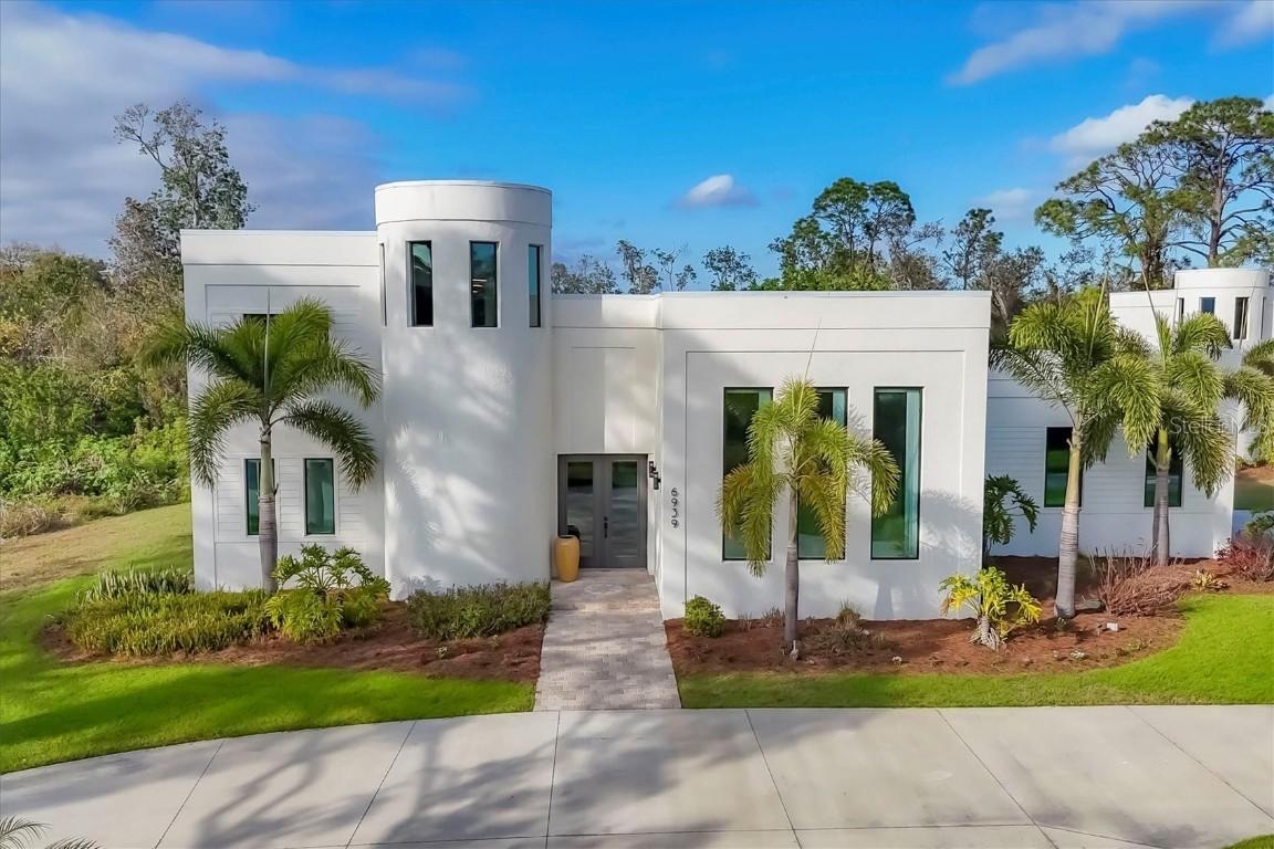 6939 Bee Ridge Rd., Sarasota, FL 34241