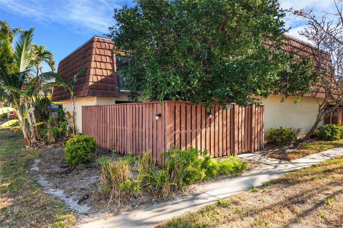 5231 Cedarbend Dr. #4, Fort Myers, FL 33919