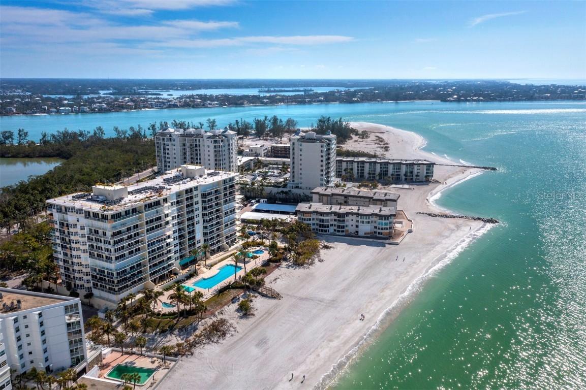 1800 Benjamin Franklin Dr. #B408, Sarasota, FL 34236