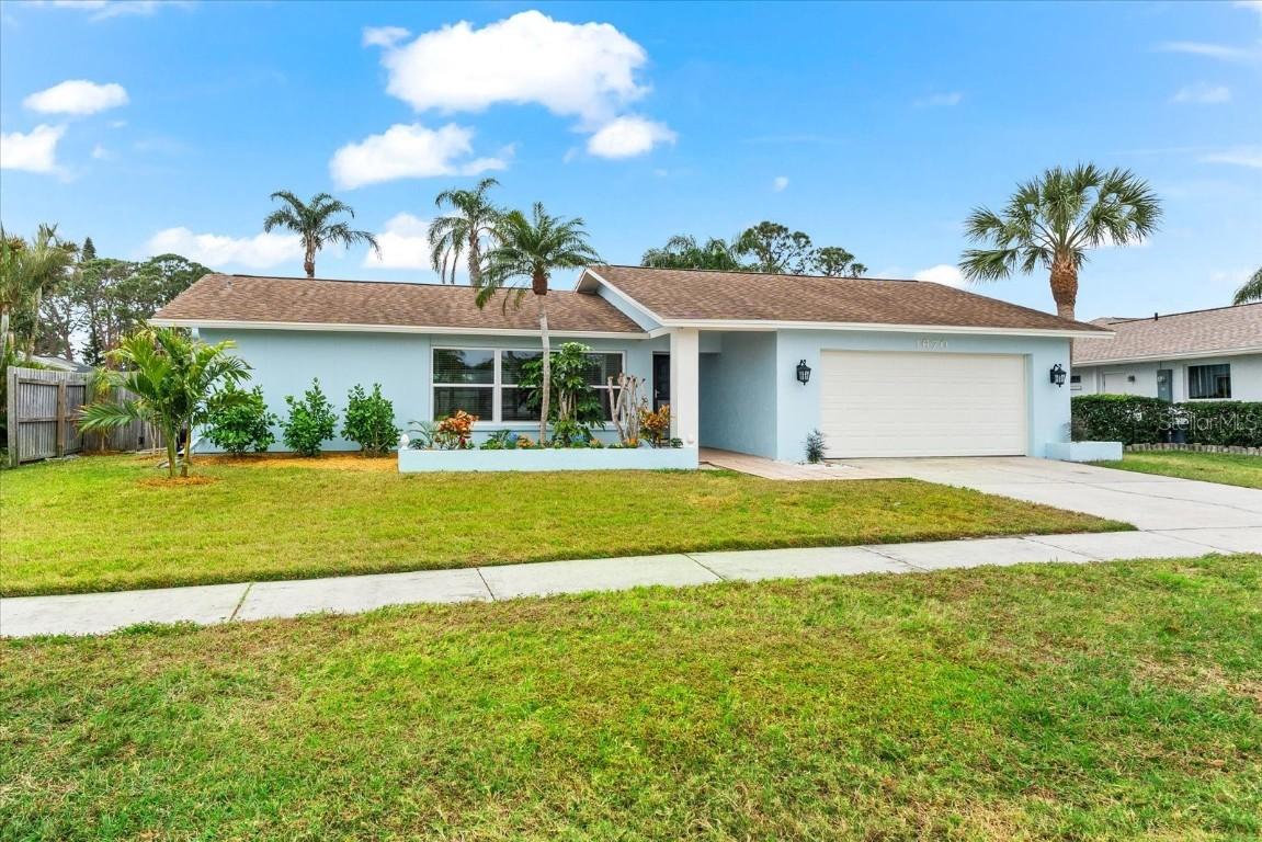 1670 Oak View Dr., Sarasota, FL 34232