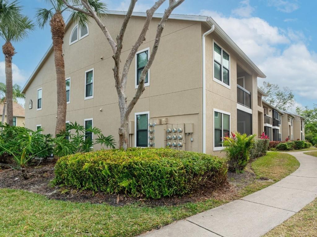 4001 Crockers Lake Blvd. #11, Sarasota, FL 34238
