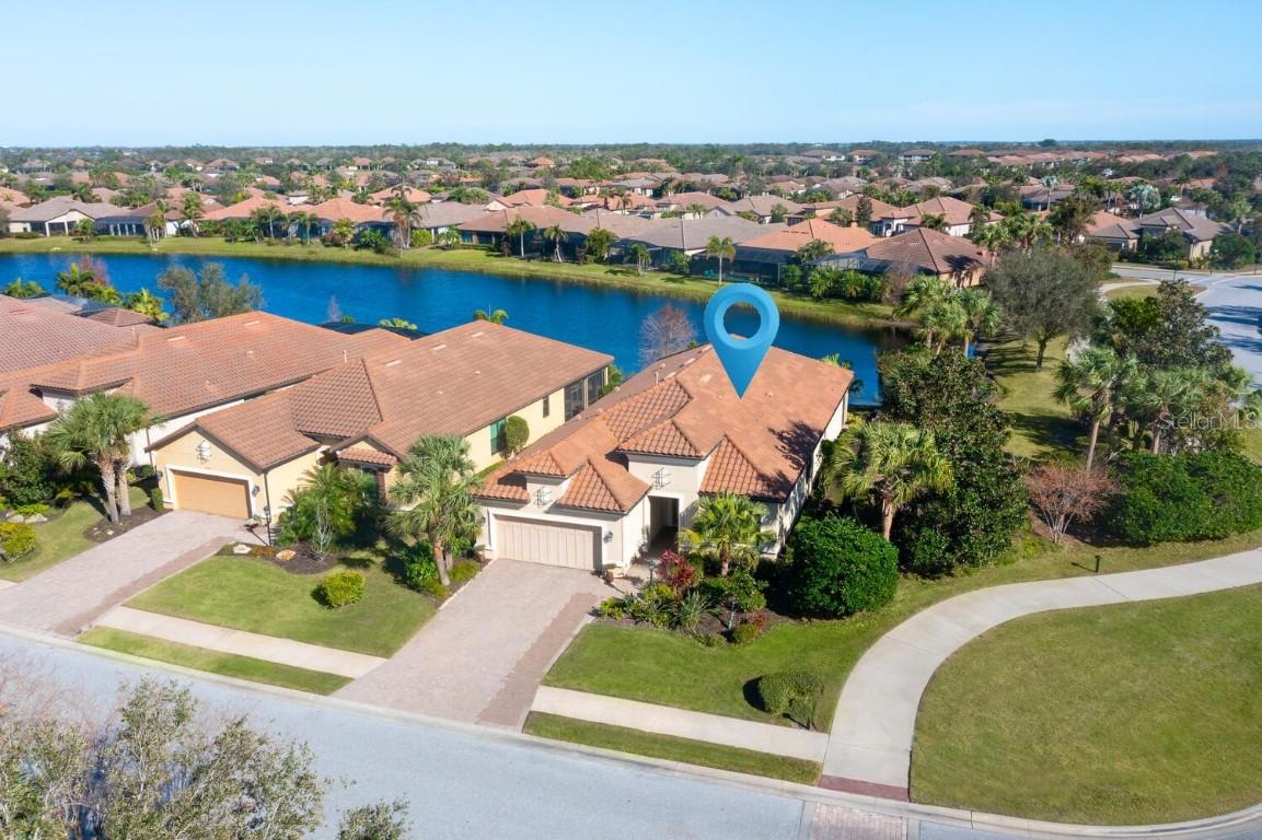 5247 Esplanade Blvd., Bradenton, FL 34211