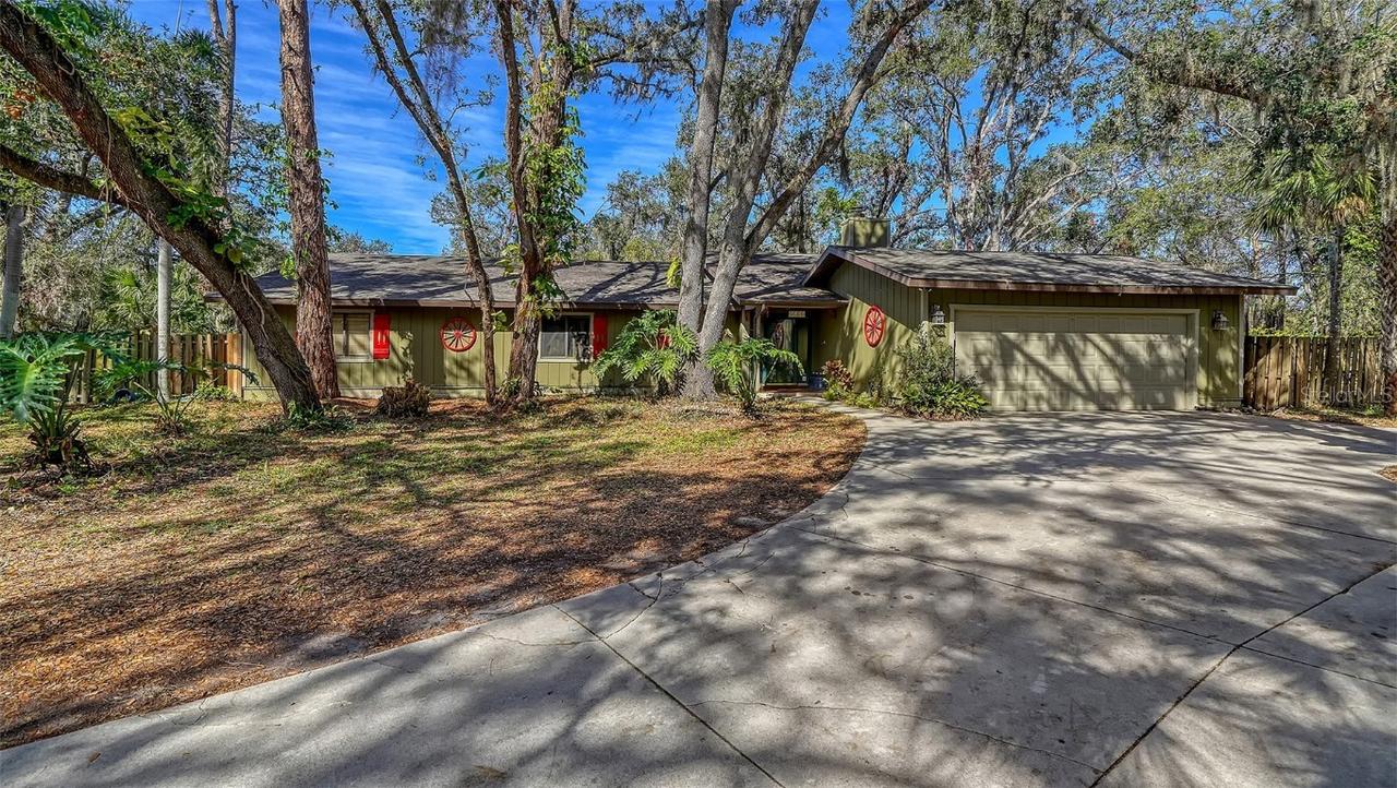5180 Meldon Cir., Sarasota, FL 34232