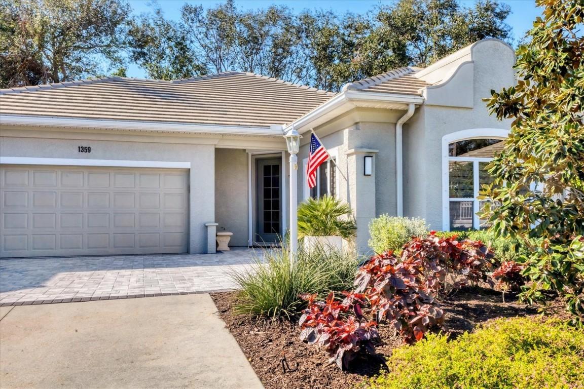 1359 Tearose Pl., Sarasota, FL 34239