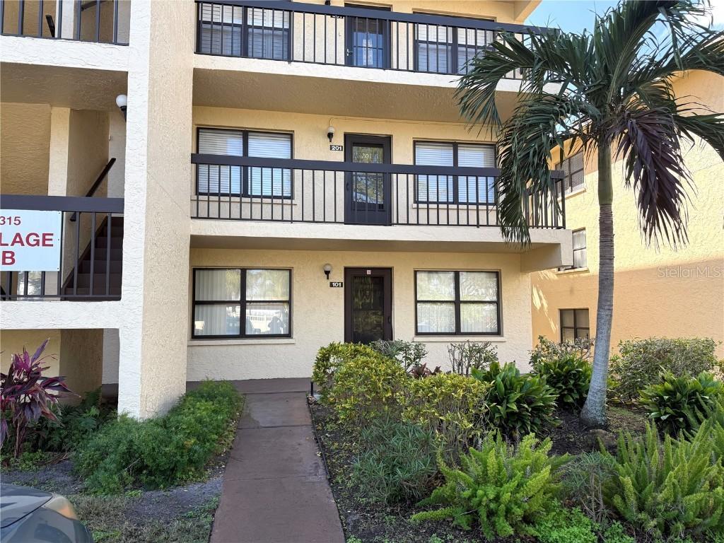 315 30th Ave. #101B, Bradenton, FL 34205