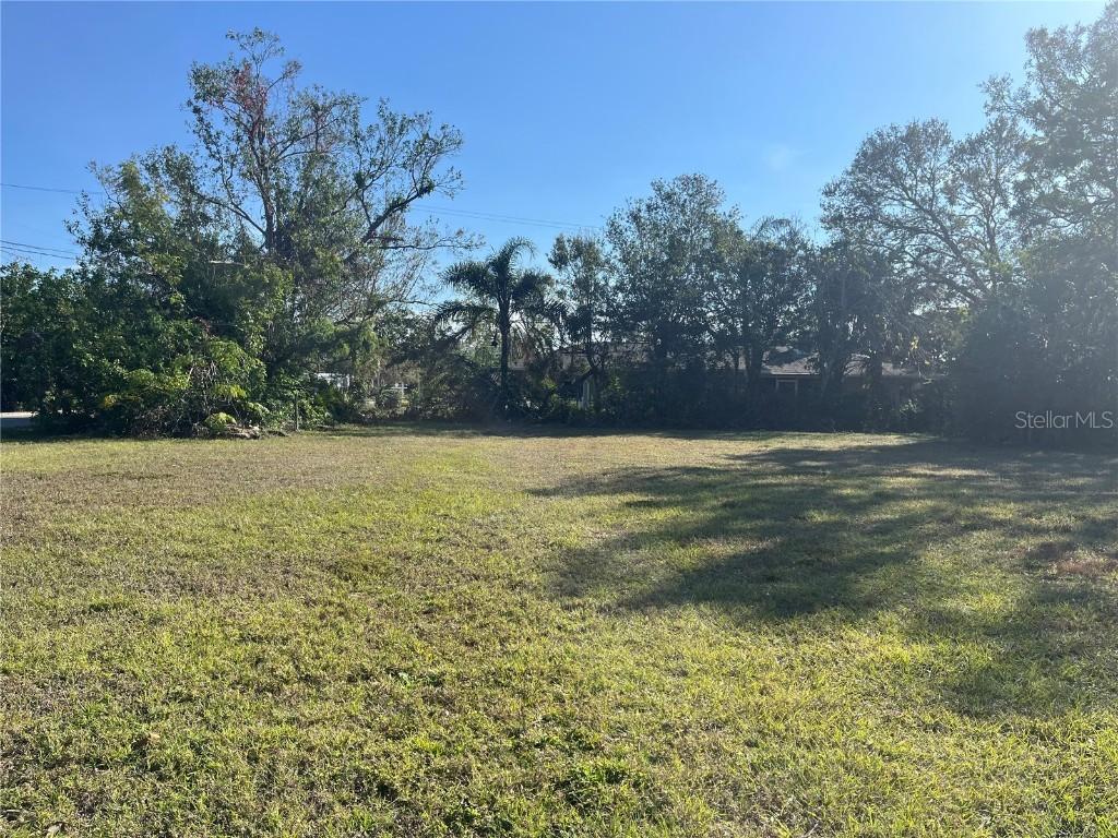2484 Ringling Blvd., Sarasota, FL 34237