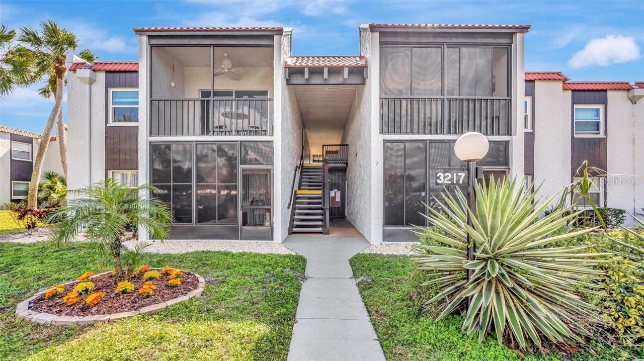 3217 Beneva Rd. #204, Sarasota, FL 34232